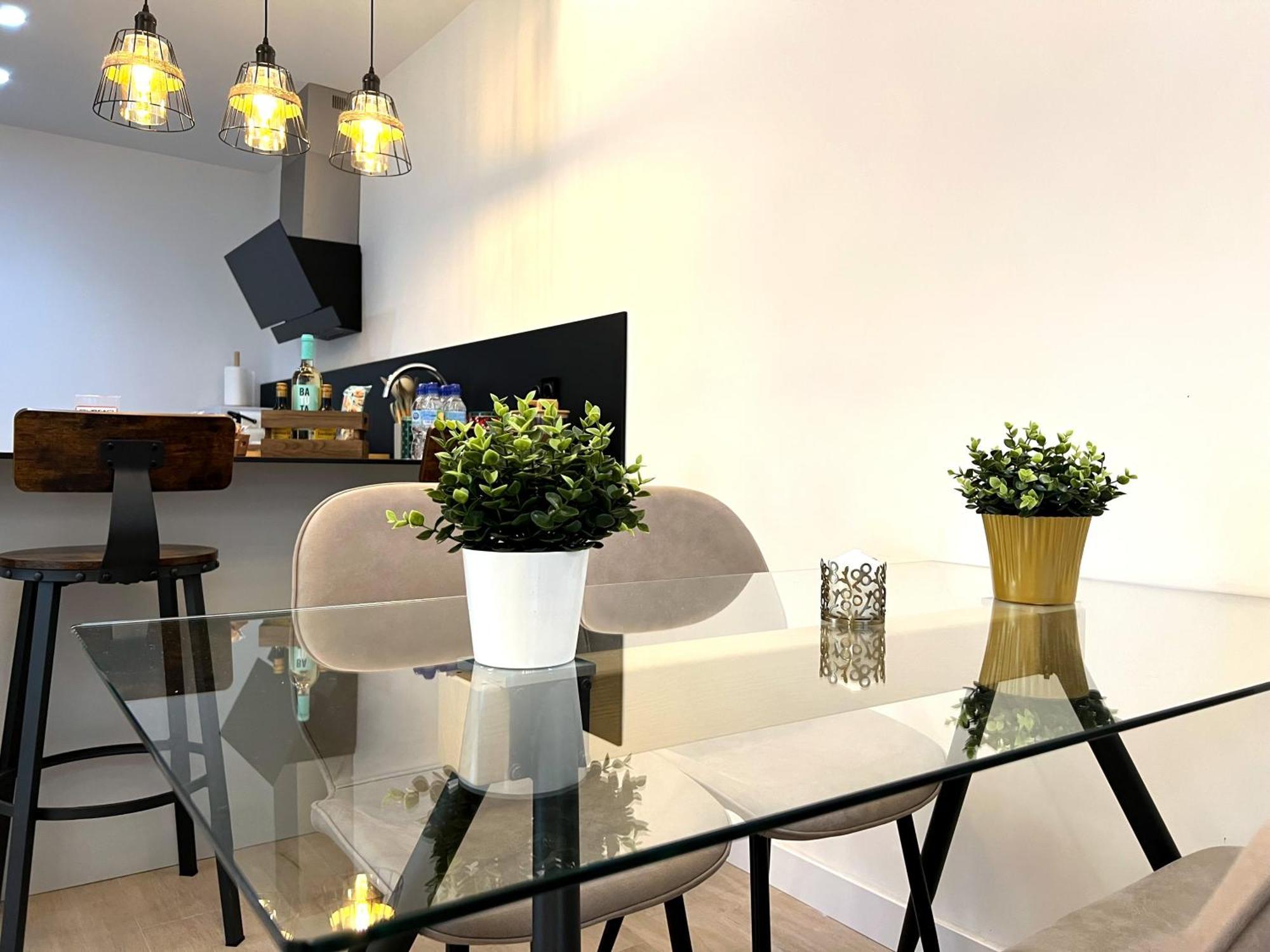 Duplex Moderno Y Acogedor Junto A Atocha Leilighet Madrid Eksteriør bilde