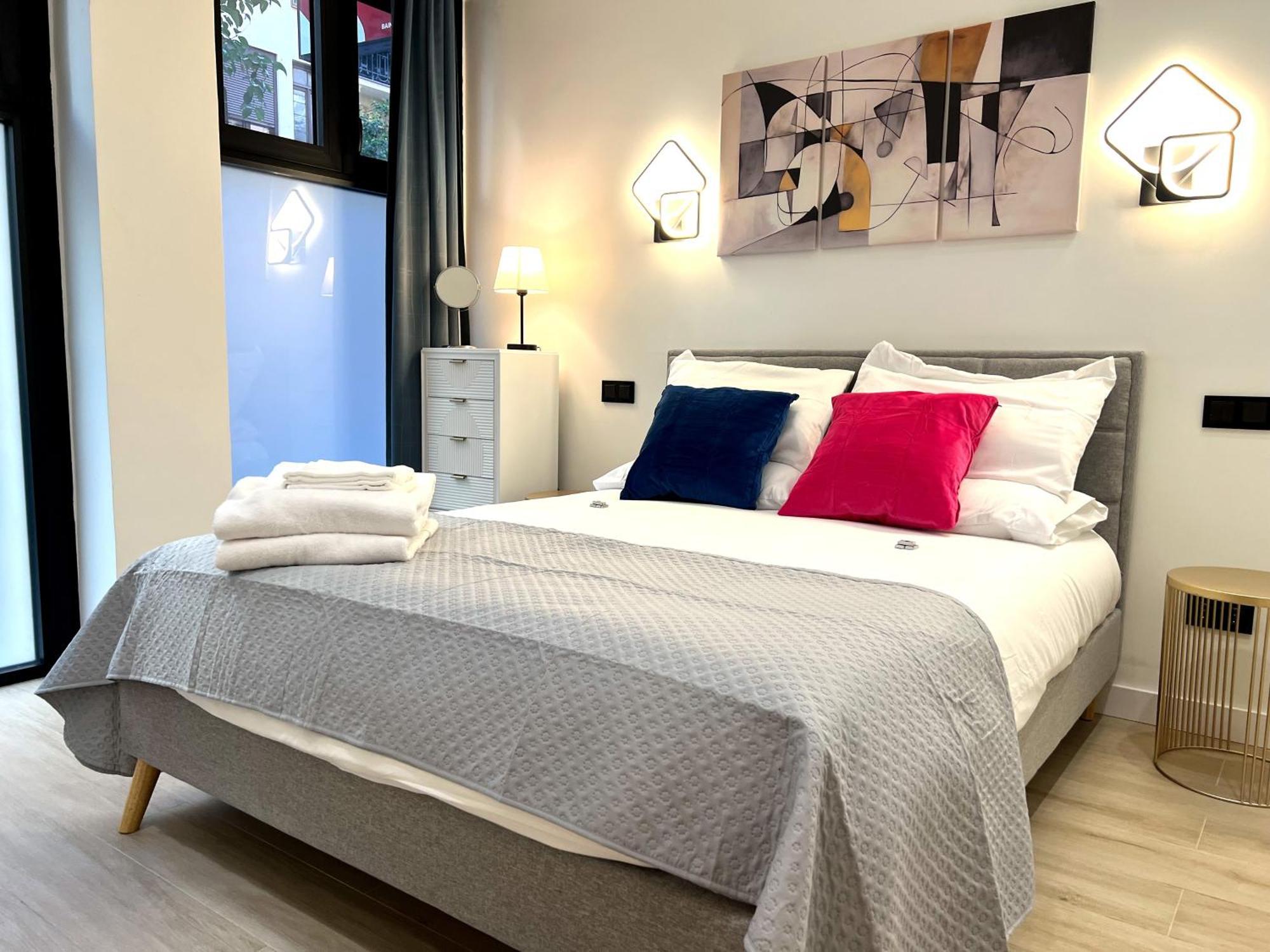 Duplex Moderno Y Acogedor Junto A Atocha Leilighet Madrid Eksteriør bilde