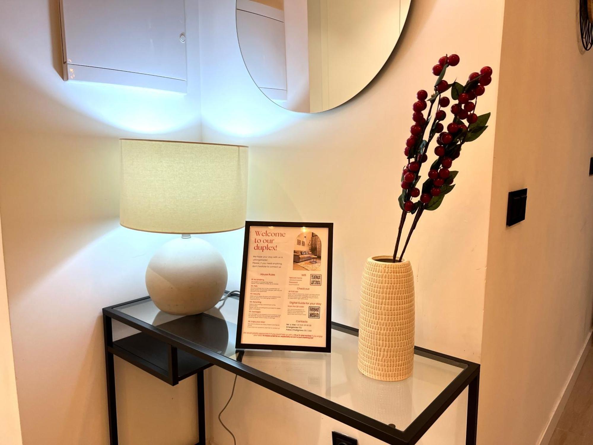 Duplex Moderno Y Acogedor Junto A Atocha Leilighet Madrid Eksteriør bilde